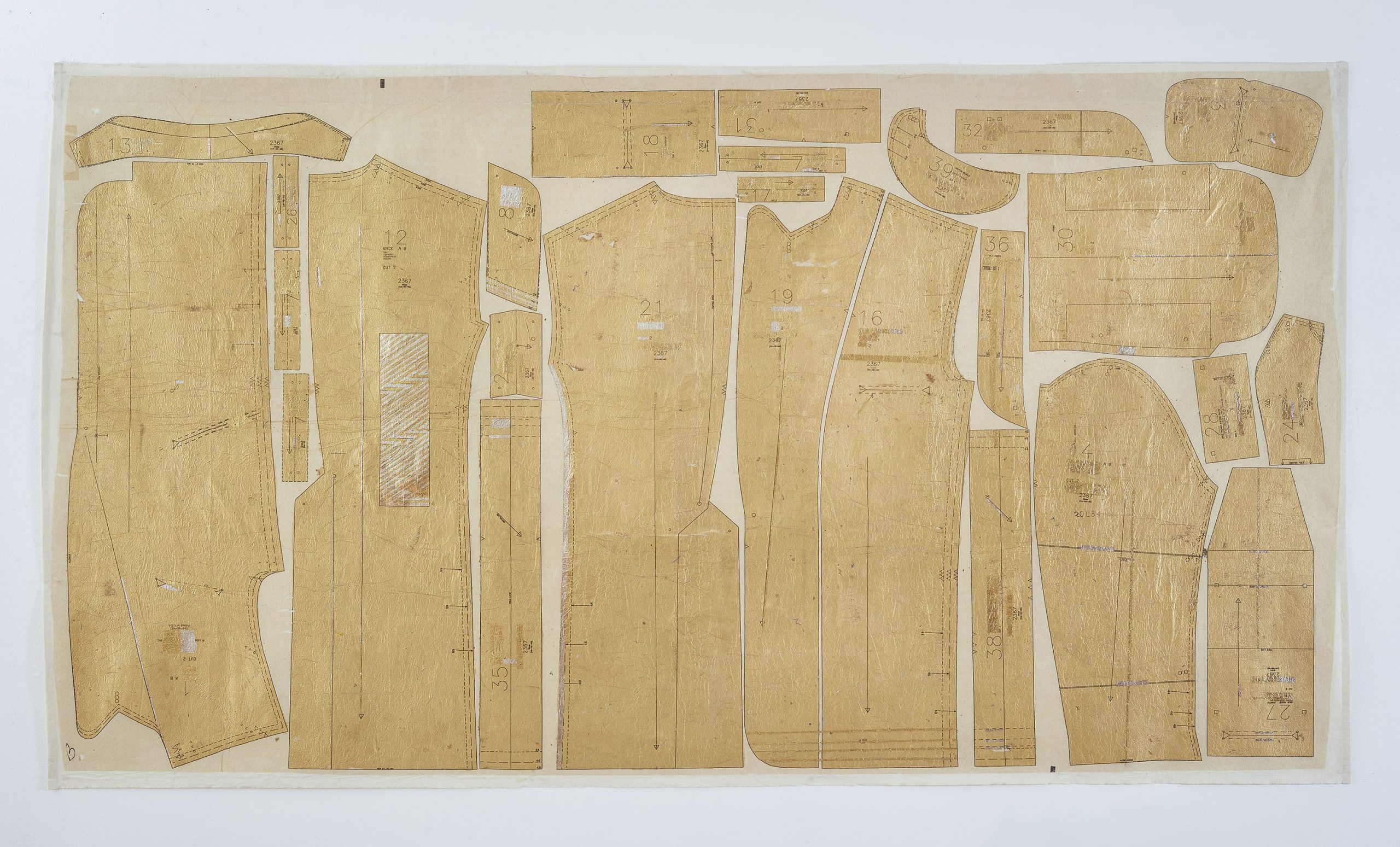 Ronny Quevedo, pachuco, pacha, p’alante, 2019, 50 x 90 in. (127 x 228.6 cm), pattern paper and gold leaf on muslin