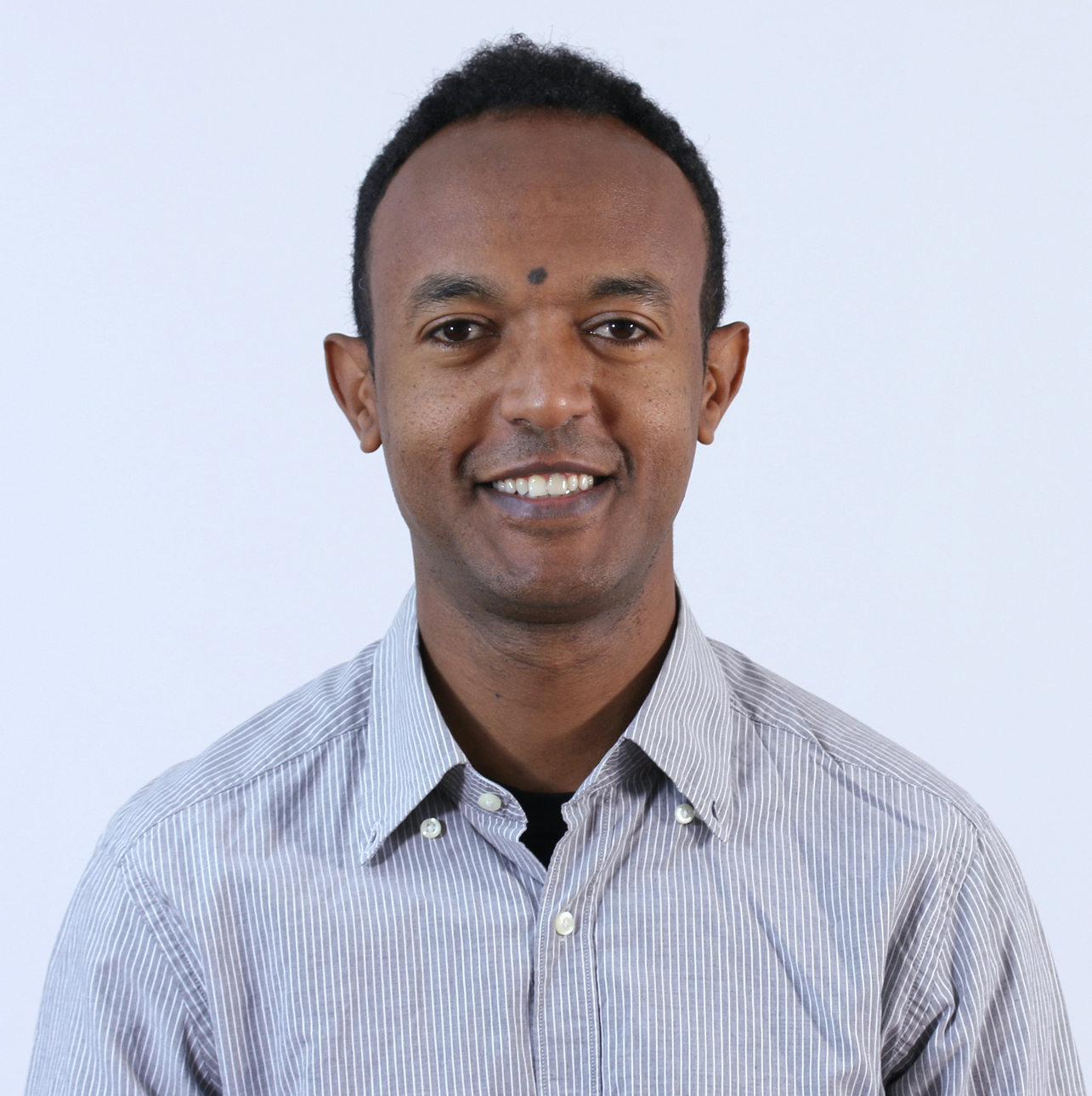 Ezra_Wube sq Ezra_Wube sq